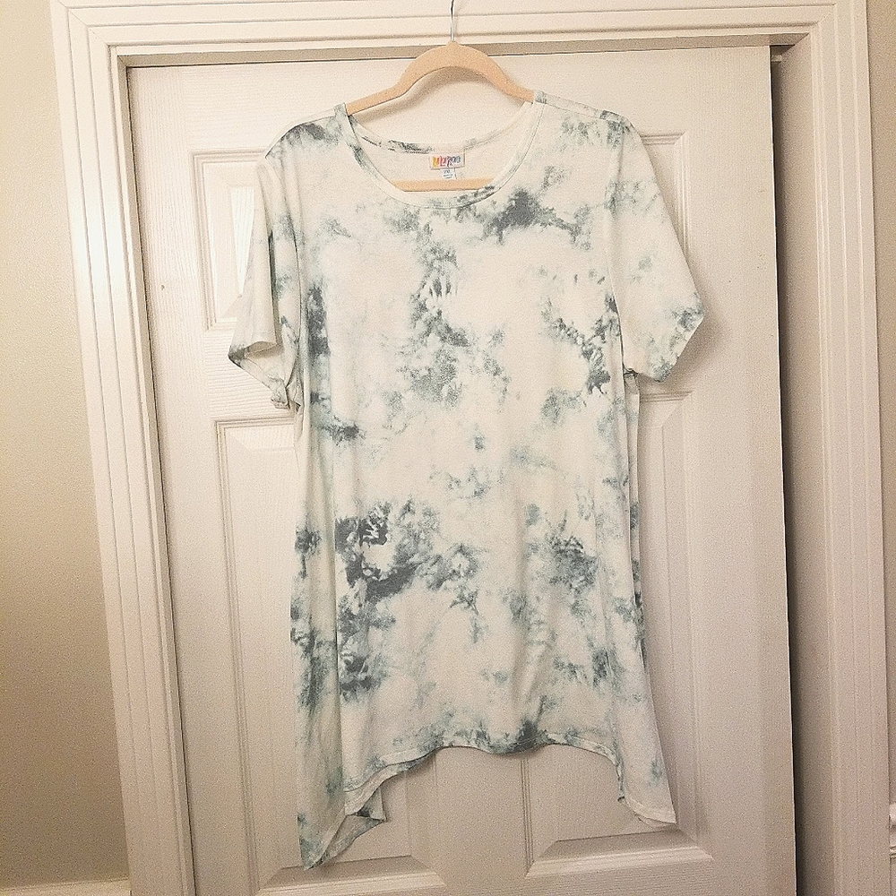 Lularoe 2Xl tie dyed shirt